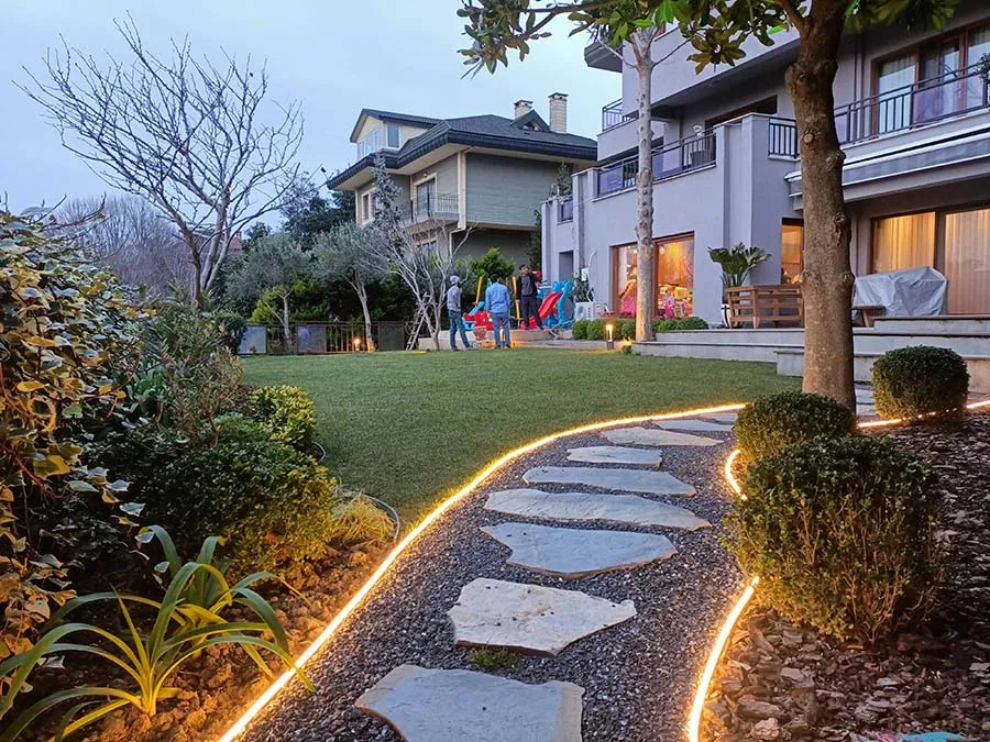 Müstakil ev bahçe düzenleme örneği